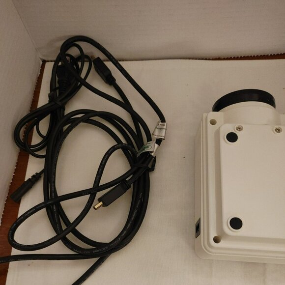 Elepawl Mini Led Projector Q5 With Cords And HDMI Cable G3 - Picture 7 of 7